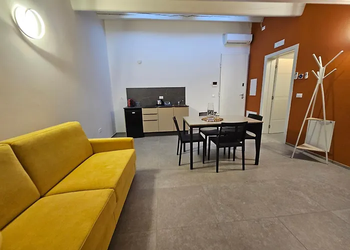 Palazzo Glicine 3* 科蒂尼奥拉